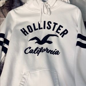 white hollister hoodie!